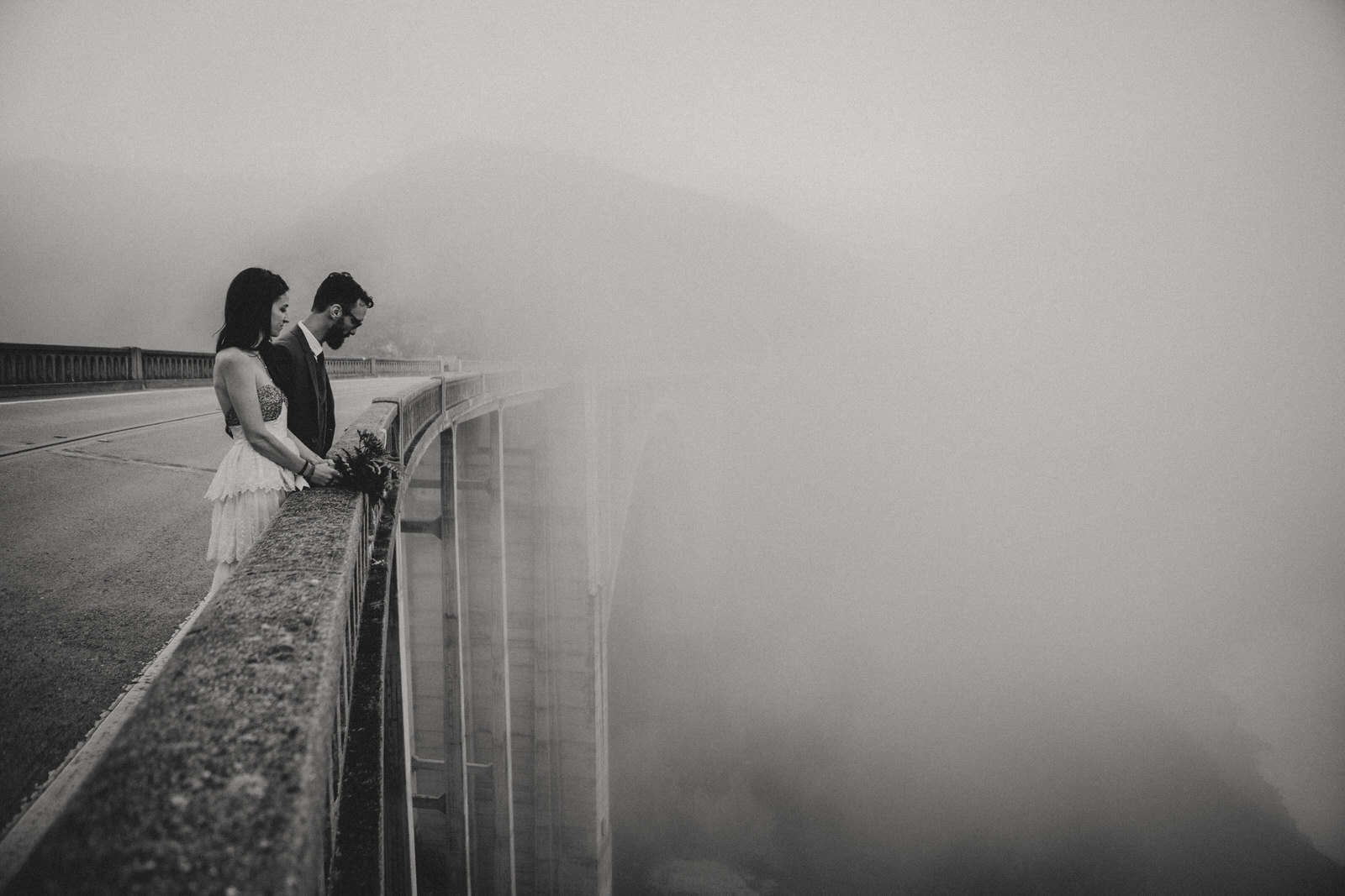 Wedding couple overlooking Bixby Bridge