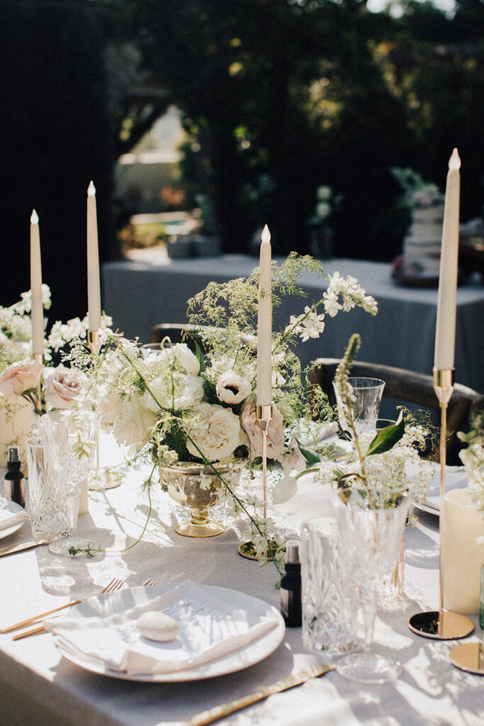 elegant wedding table decor and florals